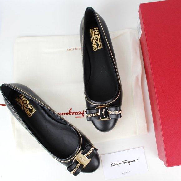 New Salvatore Ferragamo Varina Chain Flats - Picture 2 of 15